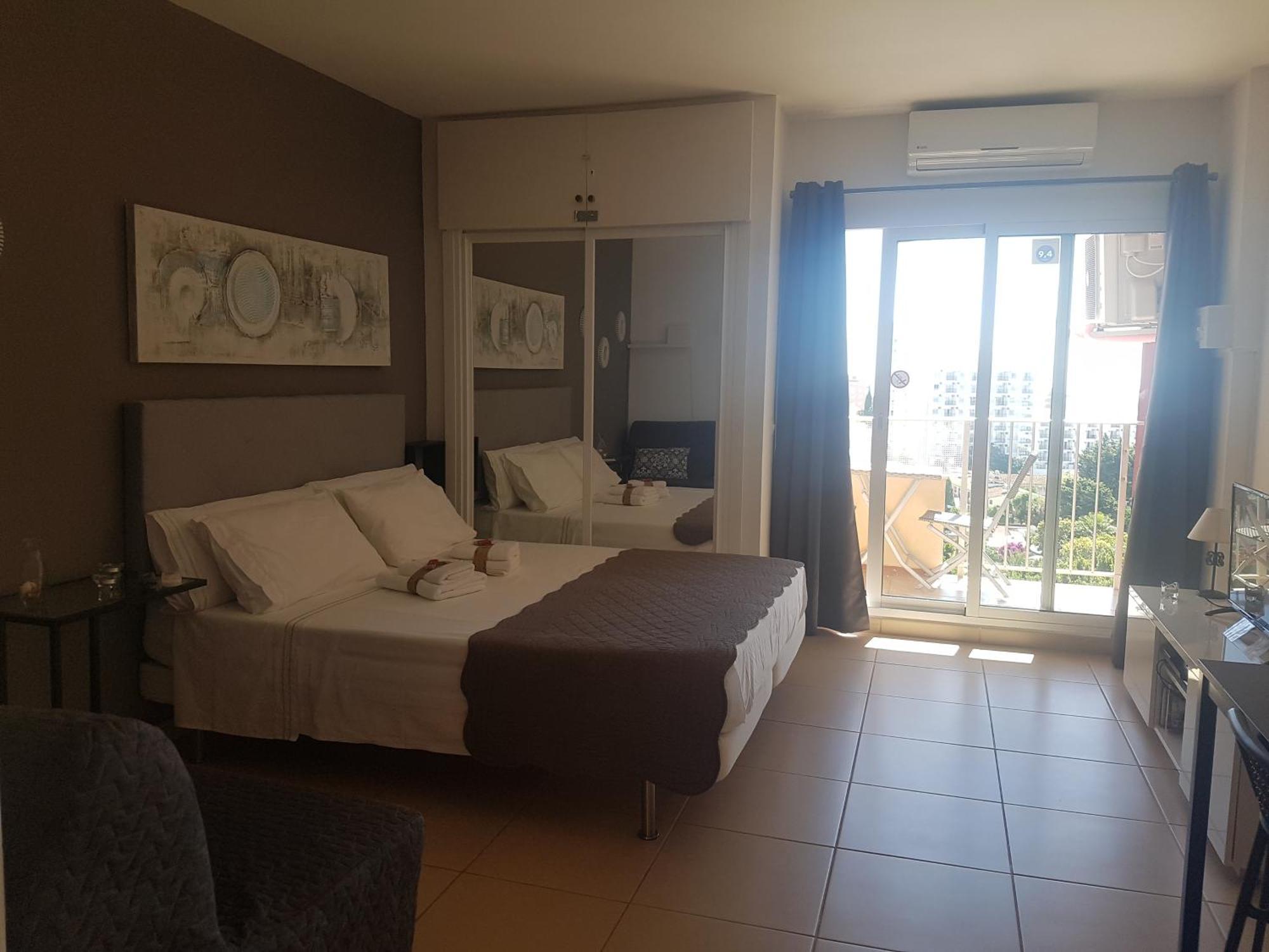 Apartamentos Minerva- Jupiter Benalmádena Rum bild
